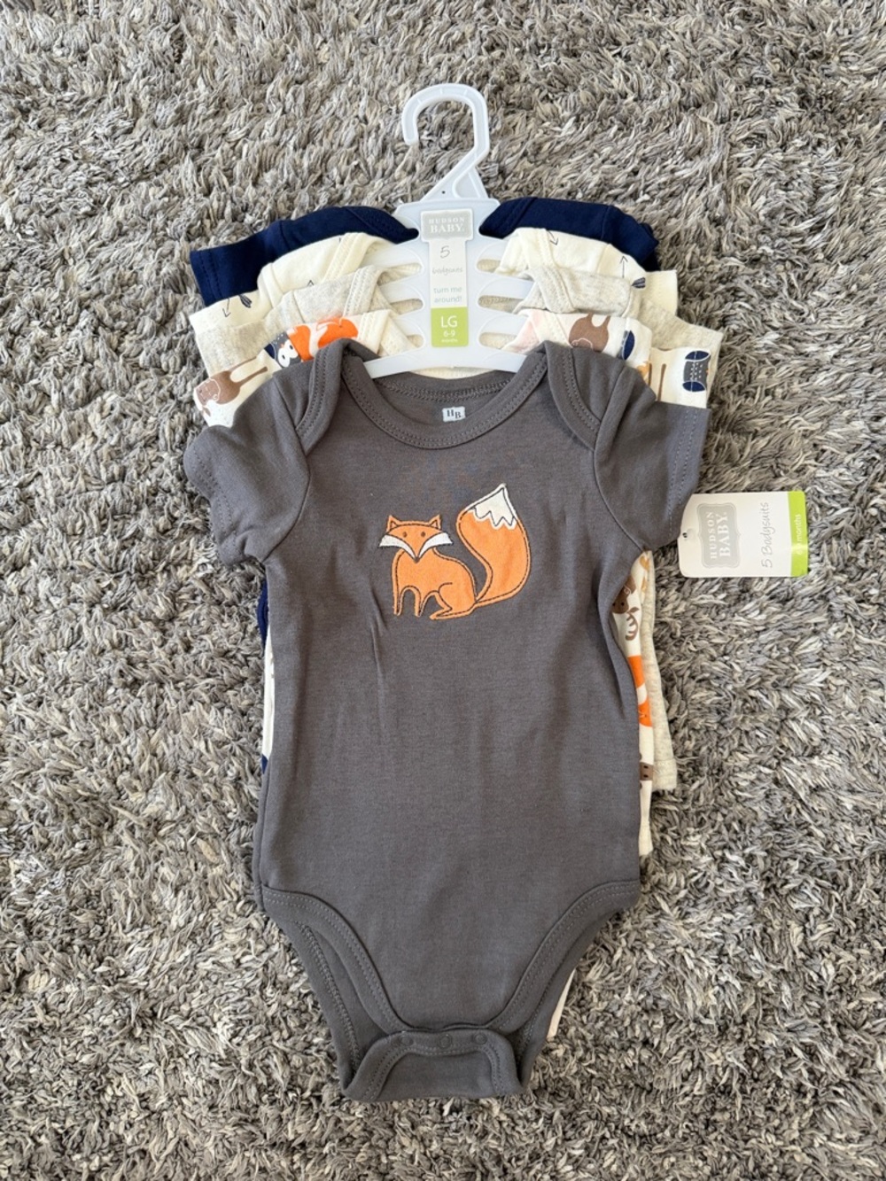 HUDSON BAY ONE-PIECE BODYSUIT 5 PACK SET - LIKE NEW